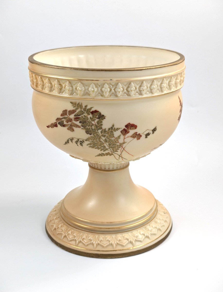 Vase (cache-pot) En Porcelaine Ivoire Fardée De Royal Worcester, Vers 1878-photo-3