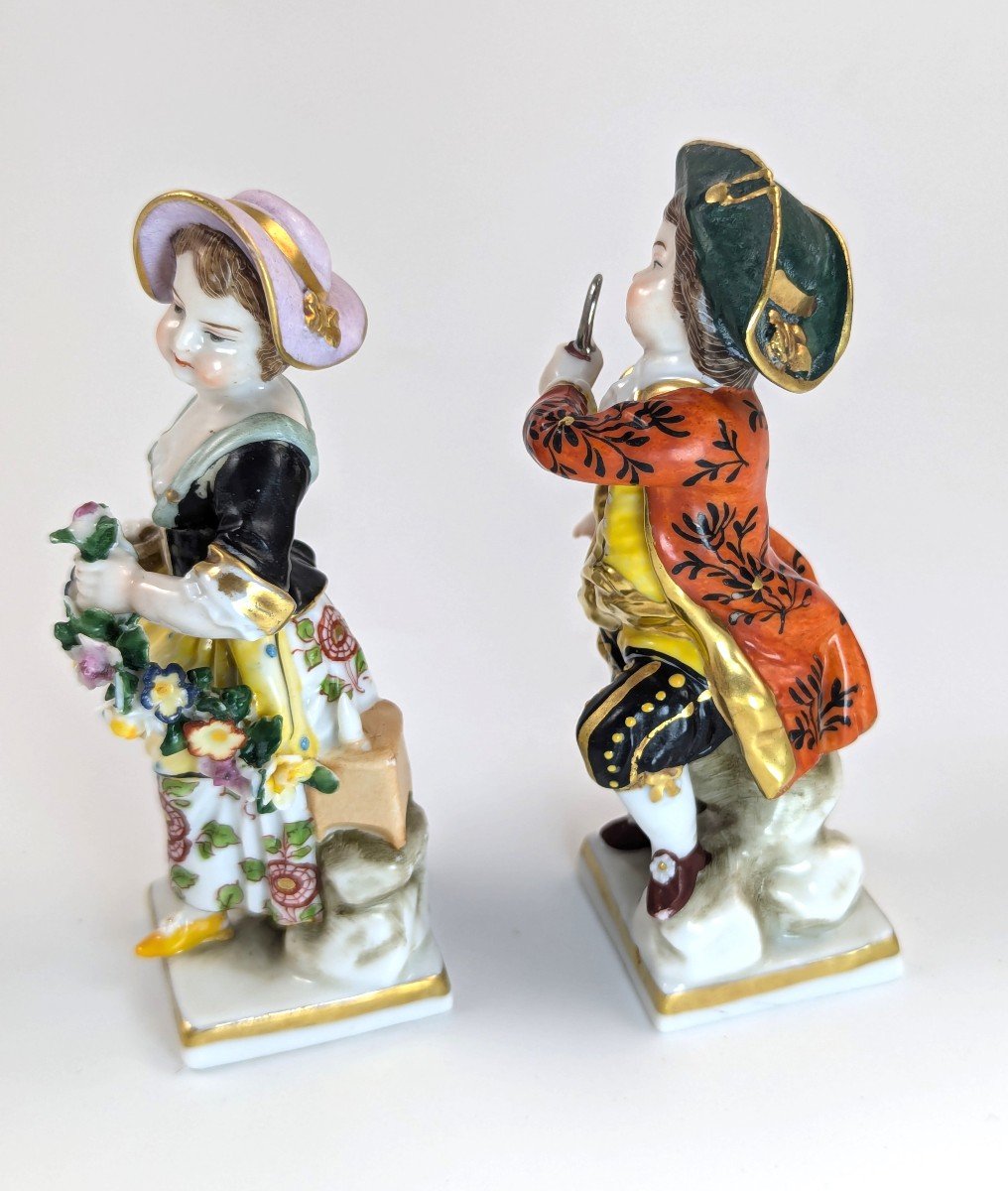 Antique Porcelain Figurines Of Farmer And Gardener, In Chelsea Style,  19th -photo-2