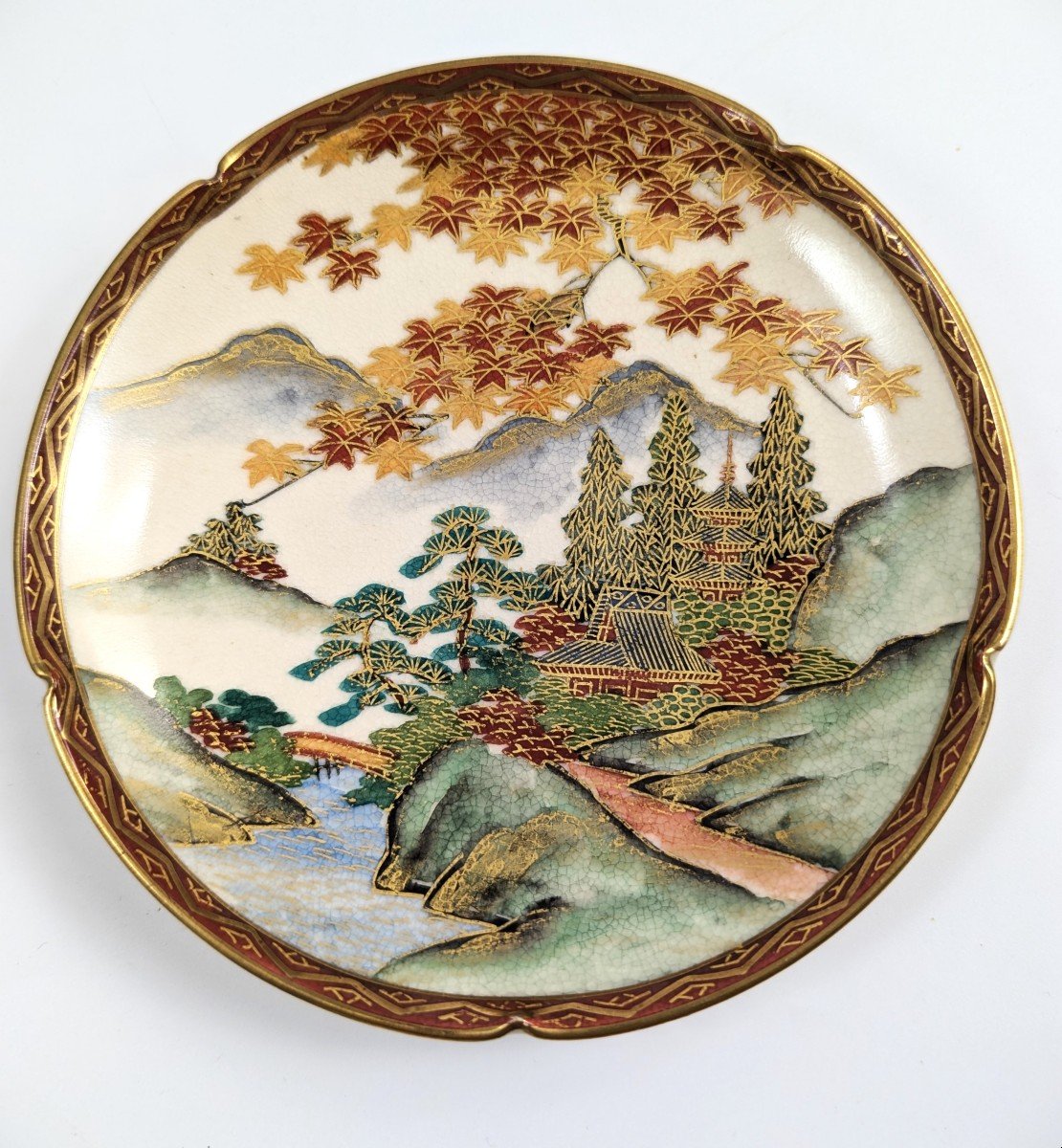 Satsuma 薩摩焼 de Koshida, assiette en porcelaine, période Meiji.-photo-2