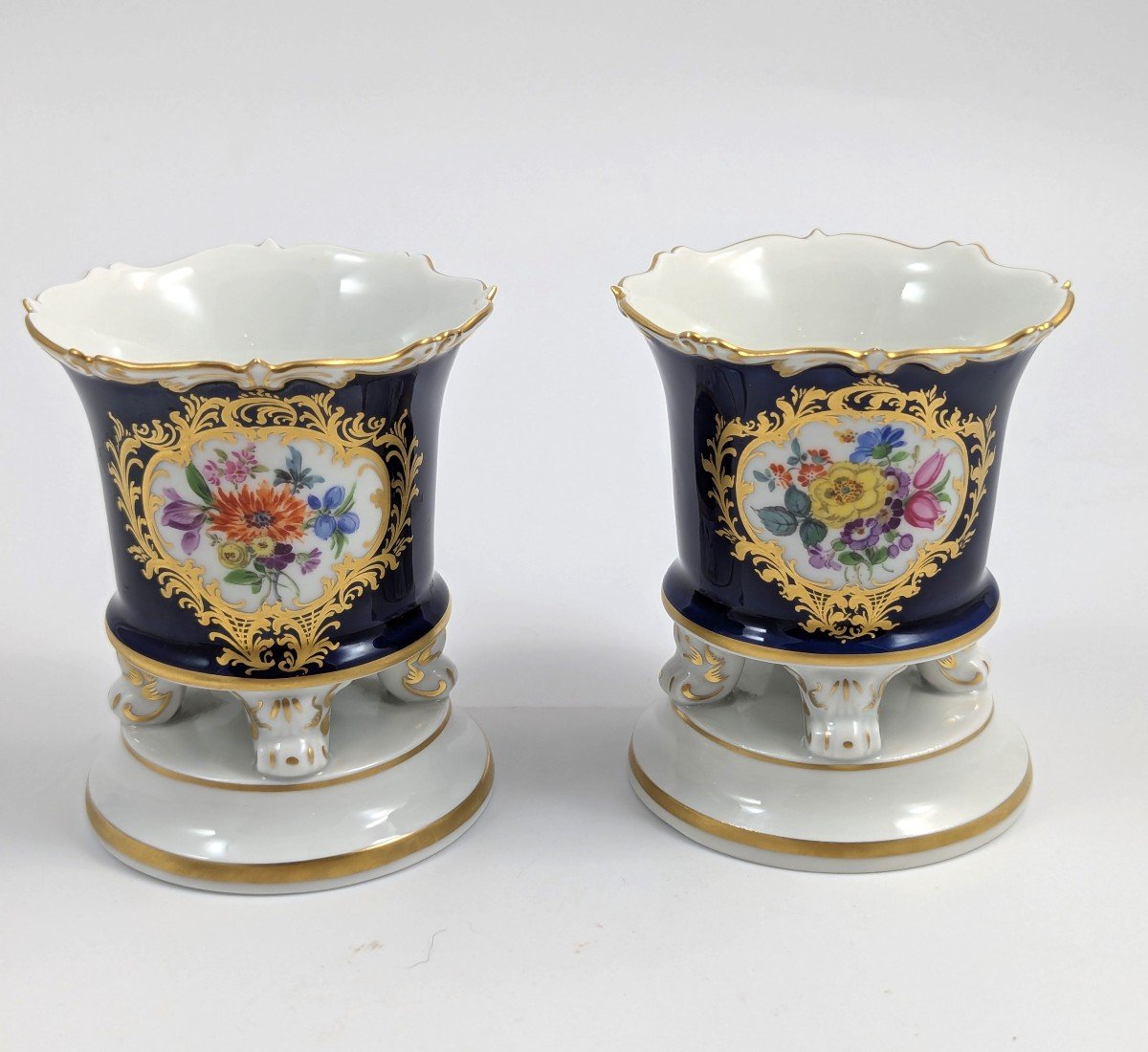 Meissen, Petits Vases En Porcelaine Cobalt, Années 1930