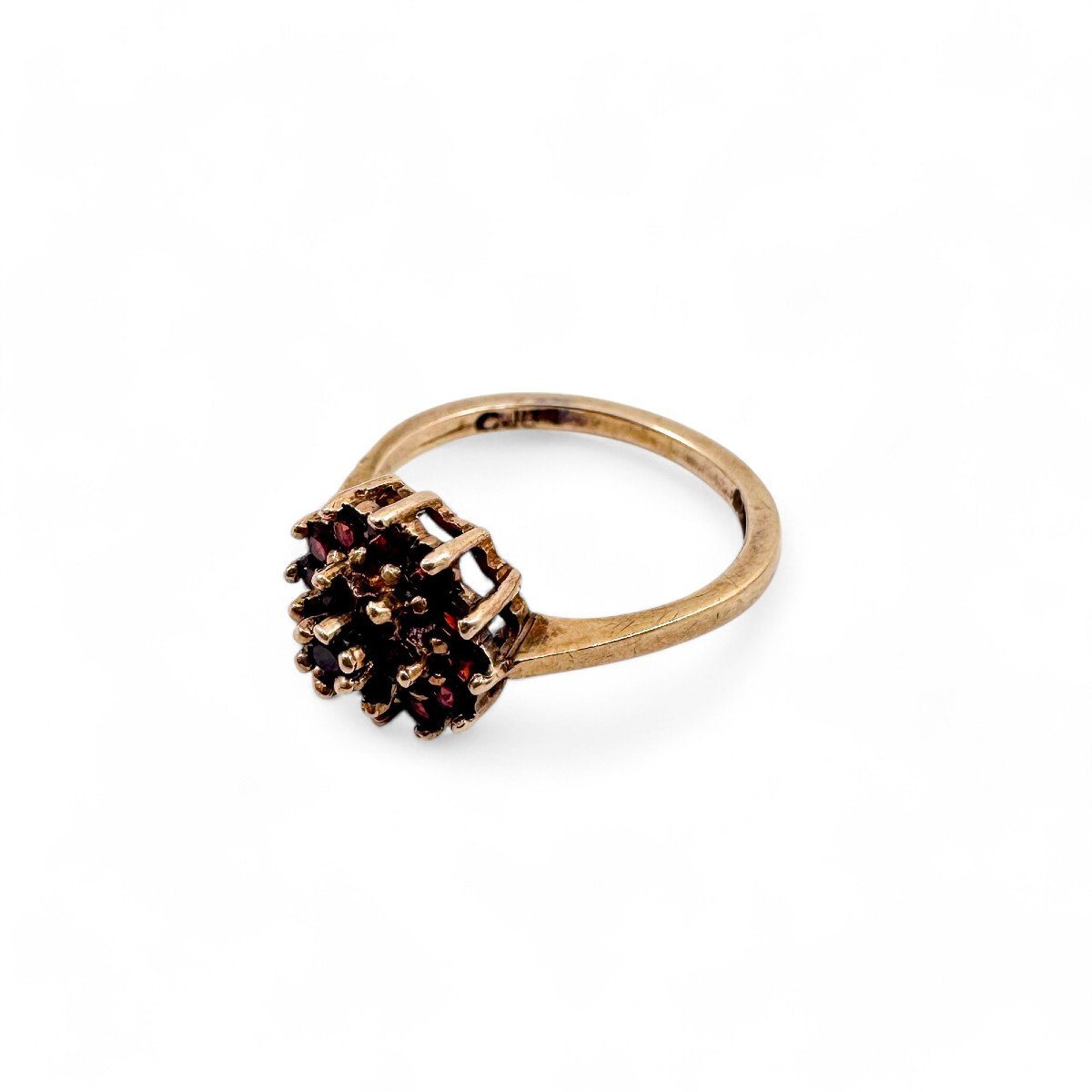 1970's Vintage Floral Daisy Cluster Ring In 9ct Yellow Gold. -photo-2