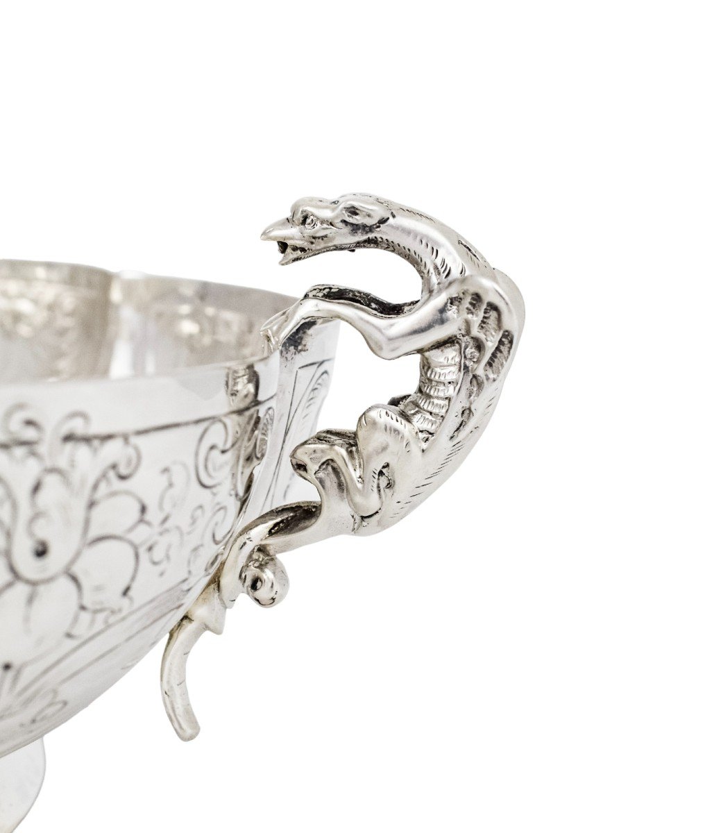 Georgian Repoussé Silver Fruit Bowl With Flying Dog Handles, 1812, 602g-photo-7