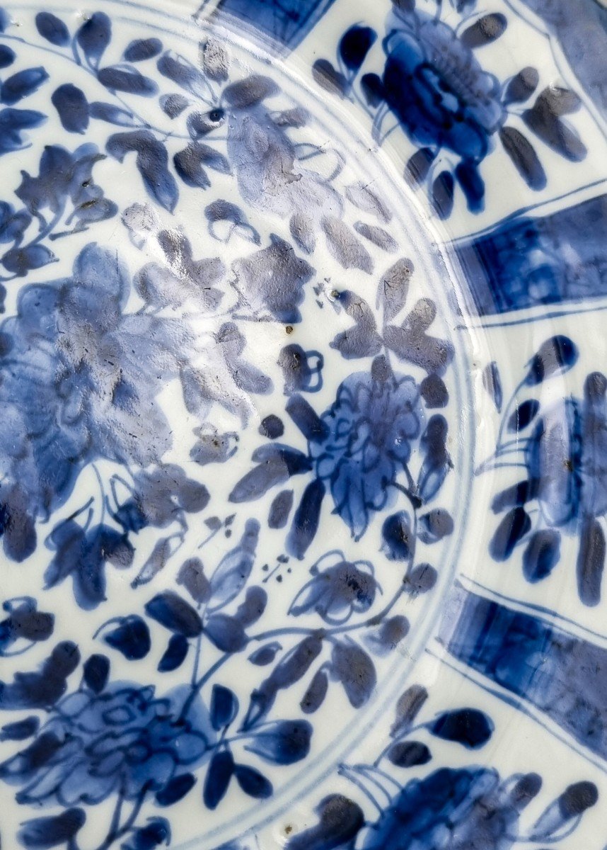 17th Century Qing Dynasty Chinese Kangxi Blue And White Porcelain Plate, Artemisia Leaf Mark-photo-8