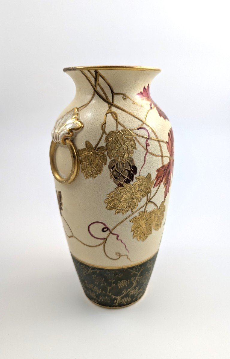 Antique Wedgwood Ivory Vellum Vase Painted With Hop Leaves And Cones, C. 1880-photo-3