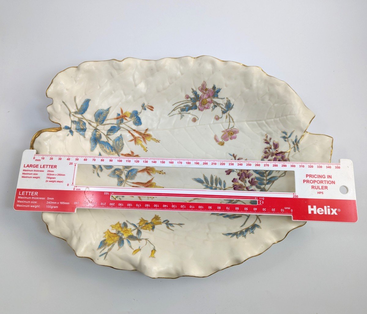 Royal Worcester Hand-painted And Gilt Porcelain Floral Leaf Dish, 1887-photo-4