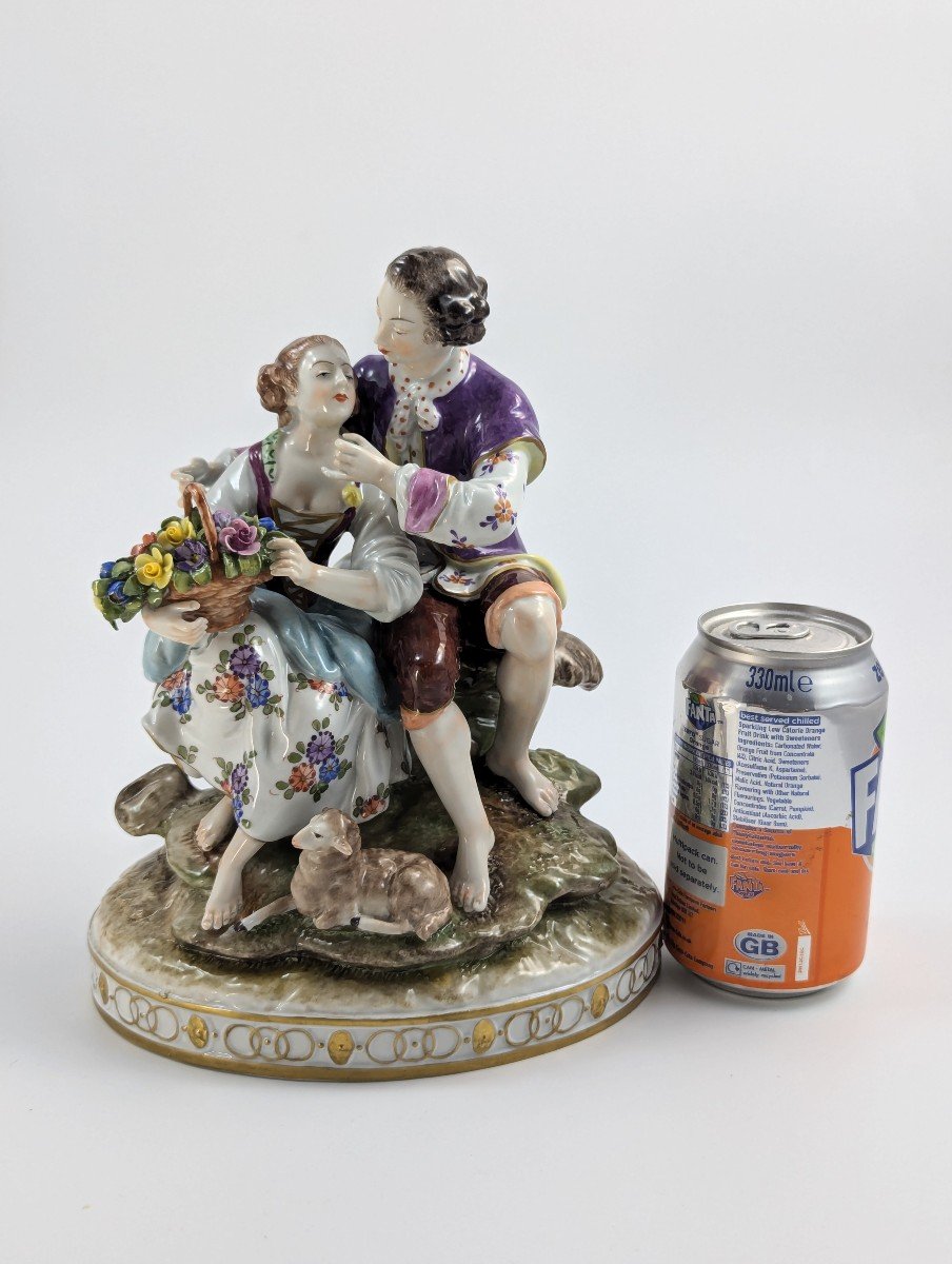 Volkstedt Porcelain Figure Group Couple Courting, C.1945-photo-5