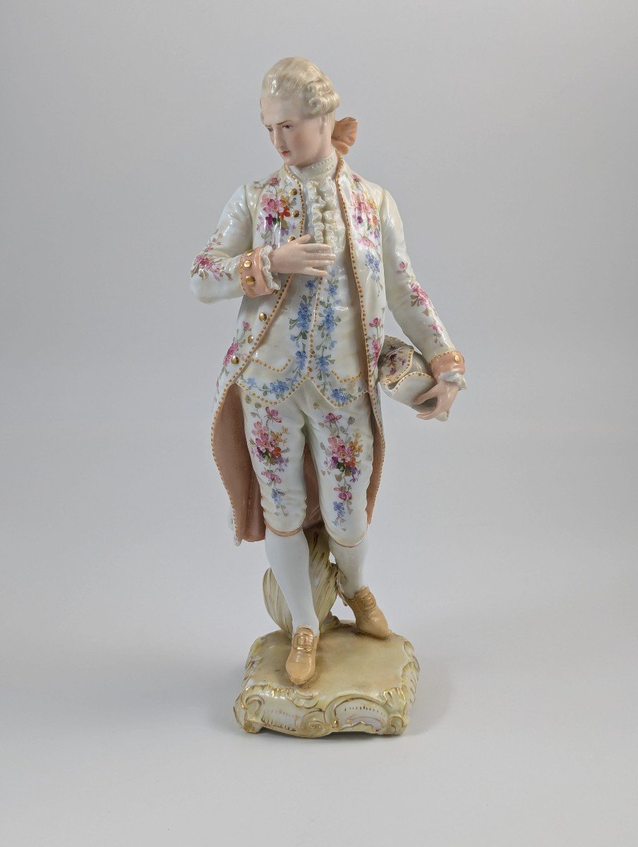 Christian Nonne Of Geisshübel, Antique Porcelain Figure Of A Nobleman, 19th Century-photo-2