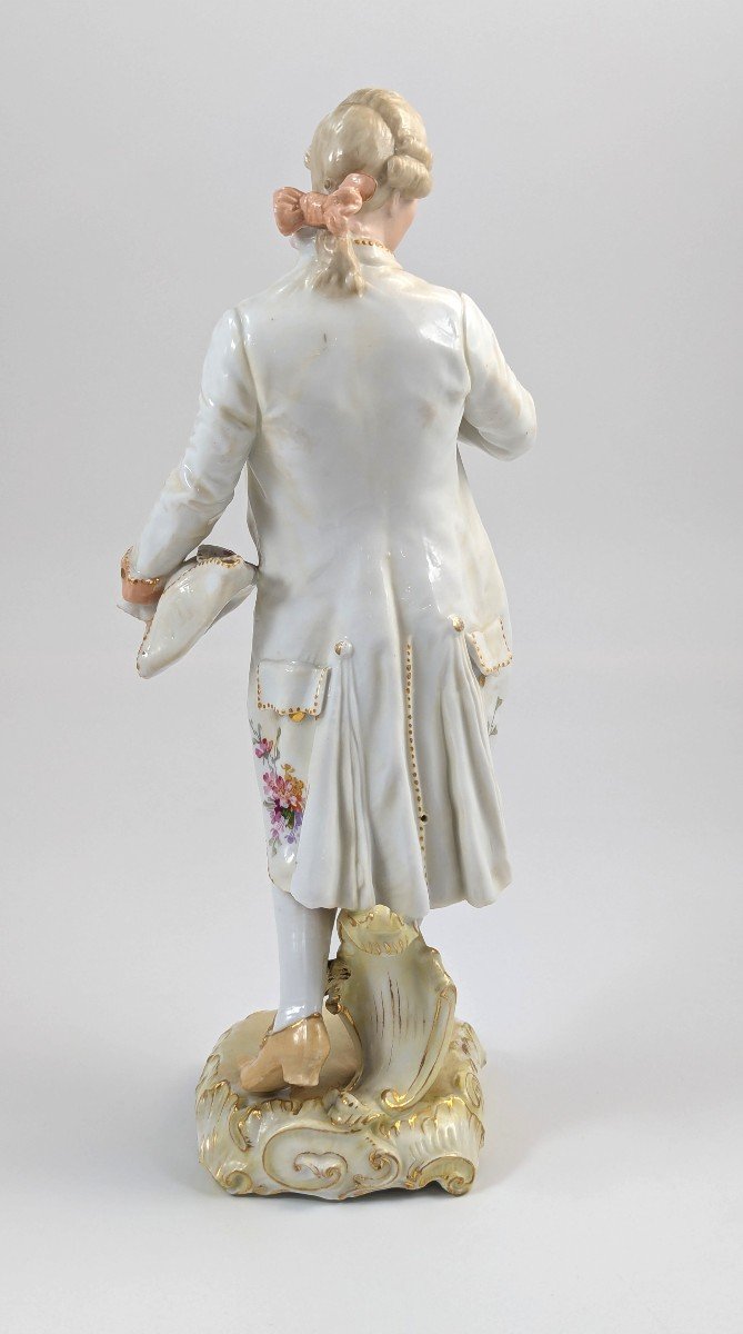 Christian Nonne Of Geisshübel, Antique Porcelain Figure Of A Nobleman, 19th Century-photo-1