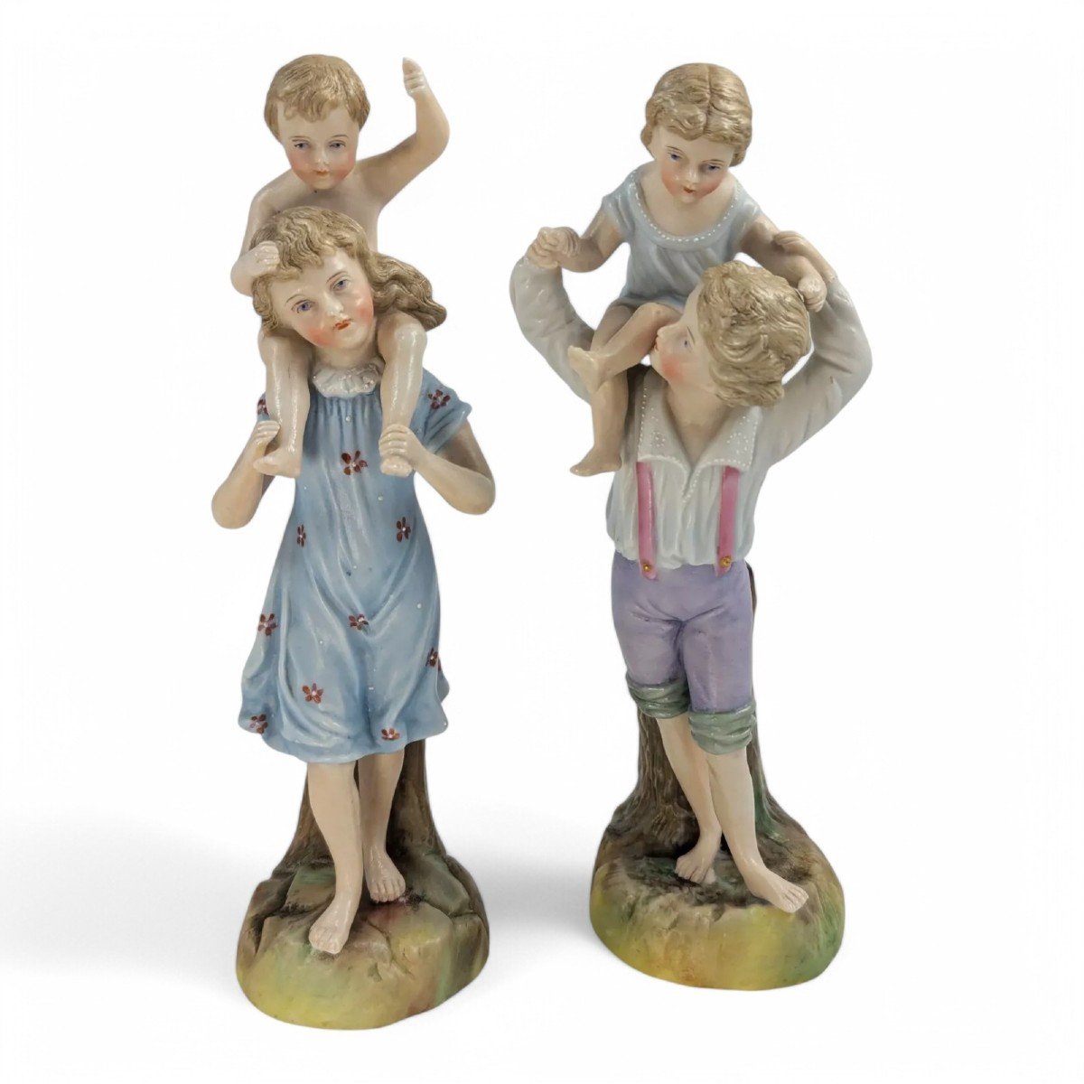 Figurines Ernst Bohne & Söhne : Garçon Et Fille Tenant Des Enfants, Vers 1887