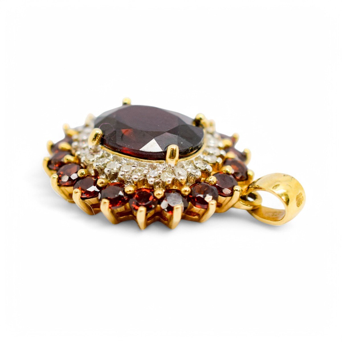 Vintage 9ct Gold Pendant With Oval Garnet, Diamond Halo, And Garnet Cluster-photo-4