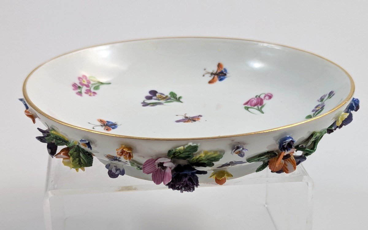 Soucoupe En Porcelaine De Meissen Avec Fleurs Appliquées, Vers 1814-photo-4