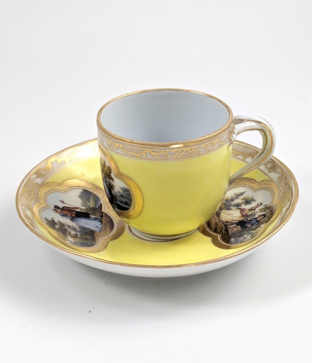 Tasse Et Soucoupe Demitasse En Porcelaine De Meissen, Vers 1815-photo-2