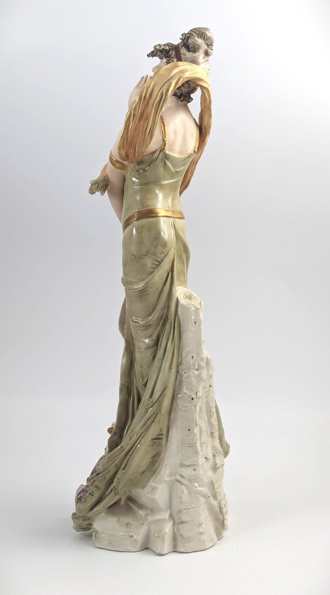 Ernst Wahliss Art Nouveau, grande figurine en porcelaine « Femme au foulard », 43cm-photo-3