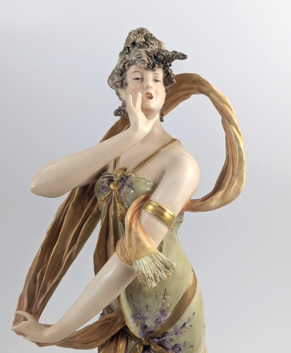 Ernst Wahliss Art Nouveau, grande figurine en porcelaine « Femme au foulard », 43cm-photo-4