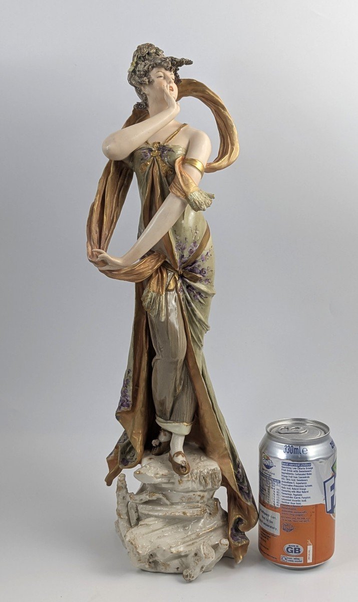 Ernst Wahliss Art Nouveau, grande figurine en porcelaine « Femme au foulard », 43cm-photo-8