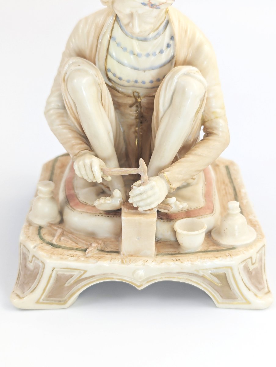 Royal Worcester Rare Porcelain Figure "karan Singh, The Trinket Maker", James Hadley-photo-3