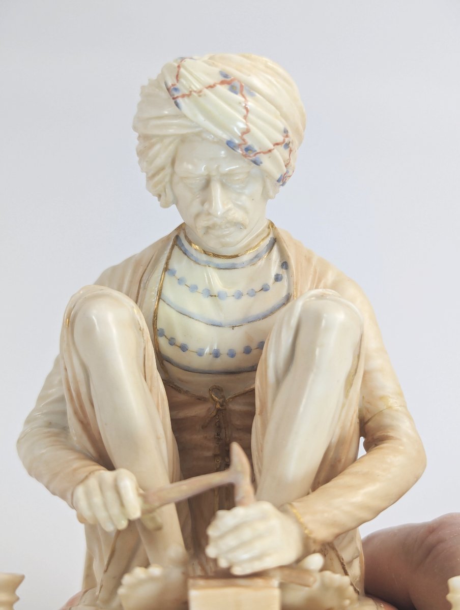 Royal Worcester Rare Porcelain Figure "karan Singh, The Trinket Maker", James Hadley-photo-4