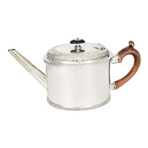 Antique George III Newcastle Sterling Silver Teapot, David Crawford 1780