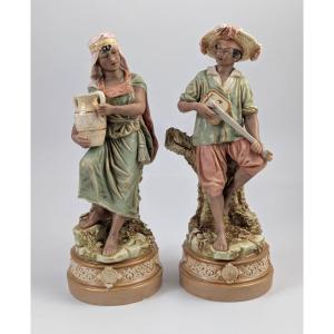 Anciennes Figurines En Porcelaine Royal Dux Bohemia Représentant Un Garçon Et Une Fille Tzigane