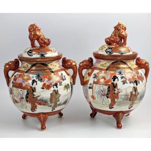  Pair Of Meiji Period Kutani Footed Jars, Japan 