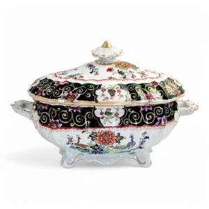 Antique Mason’s Large Lidded Tureen, Famille Verte Chinoiserie, Peacocks, C. 1830