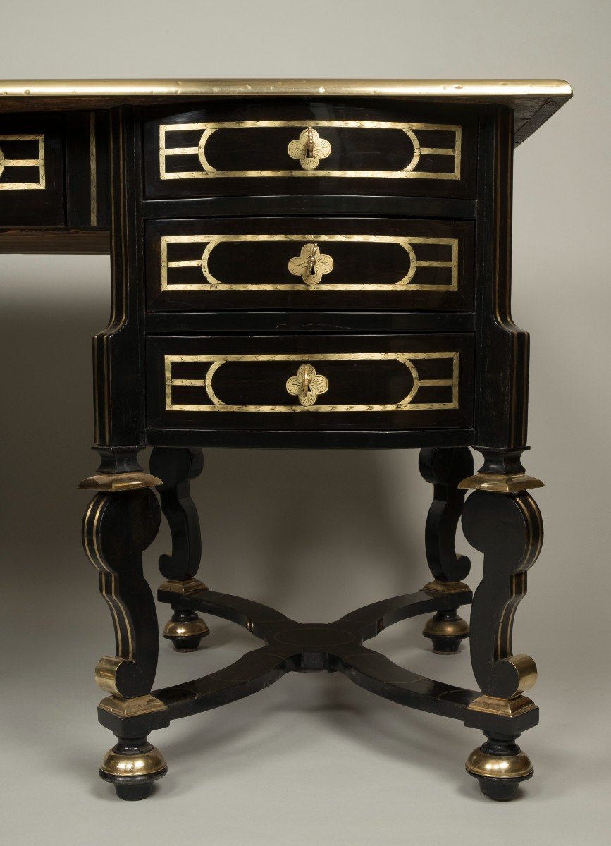 Large Mazarin Desk-photo-3