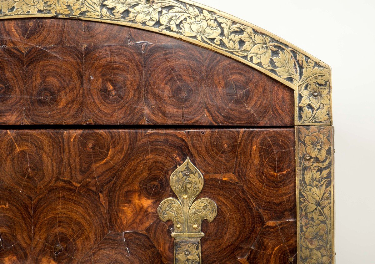 Exceptional Louis XIV Travel Chest-photo-3