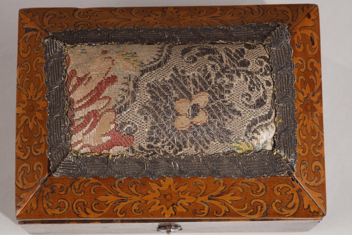 Small Sewing Box Attributed To Hache-photo-2