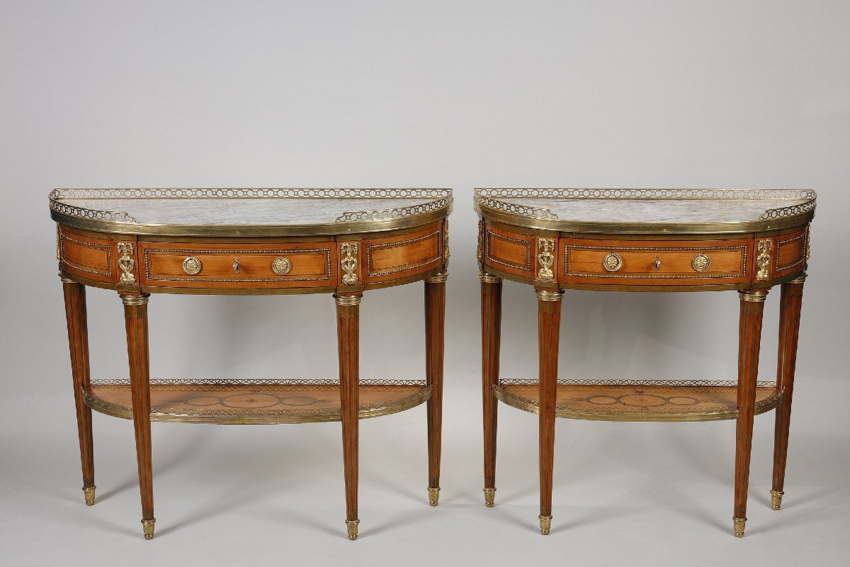 Pair Of Half-moon Consoles In Lemon Wood Stamped Garnier-photo-1