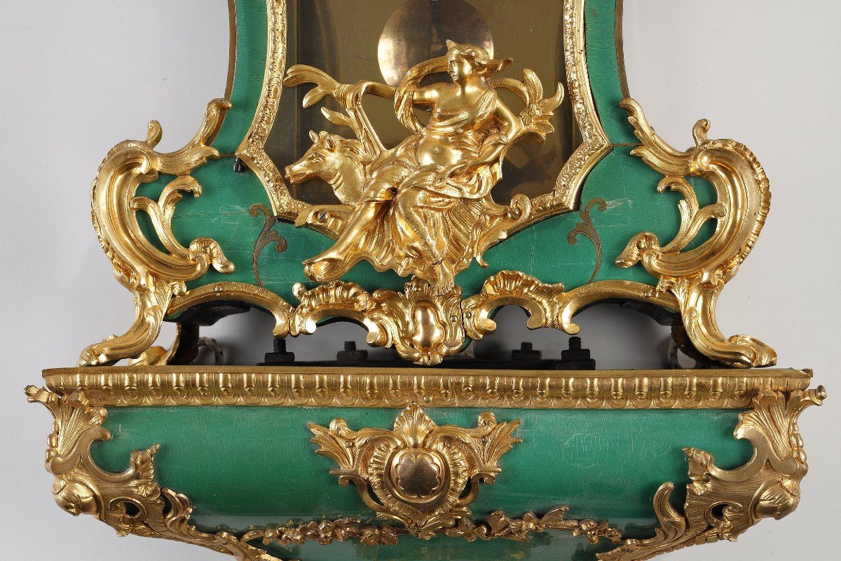 Louis XV Period Green Horn Cartel-photo-3