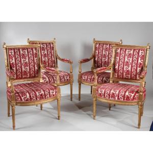 Suite De Quatre Fauteuils Estampillés d'Henri Jacob Provenant Du Comte De Chârost