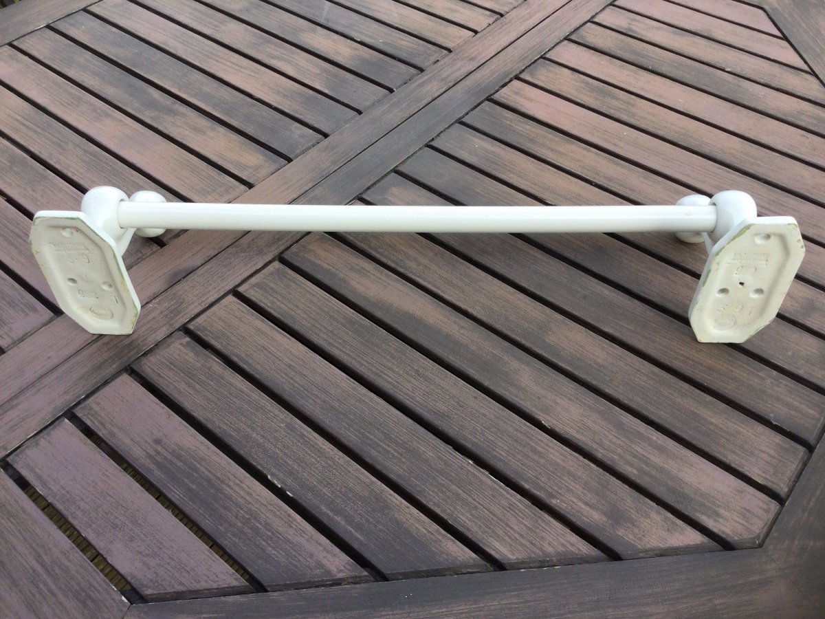 Towel Holder In Kaolithine Brand Jacob Delafon-photo-3