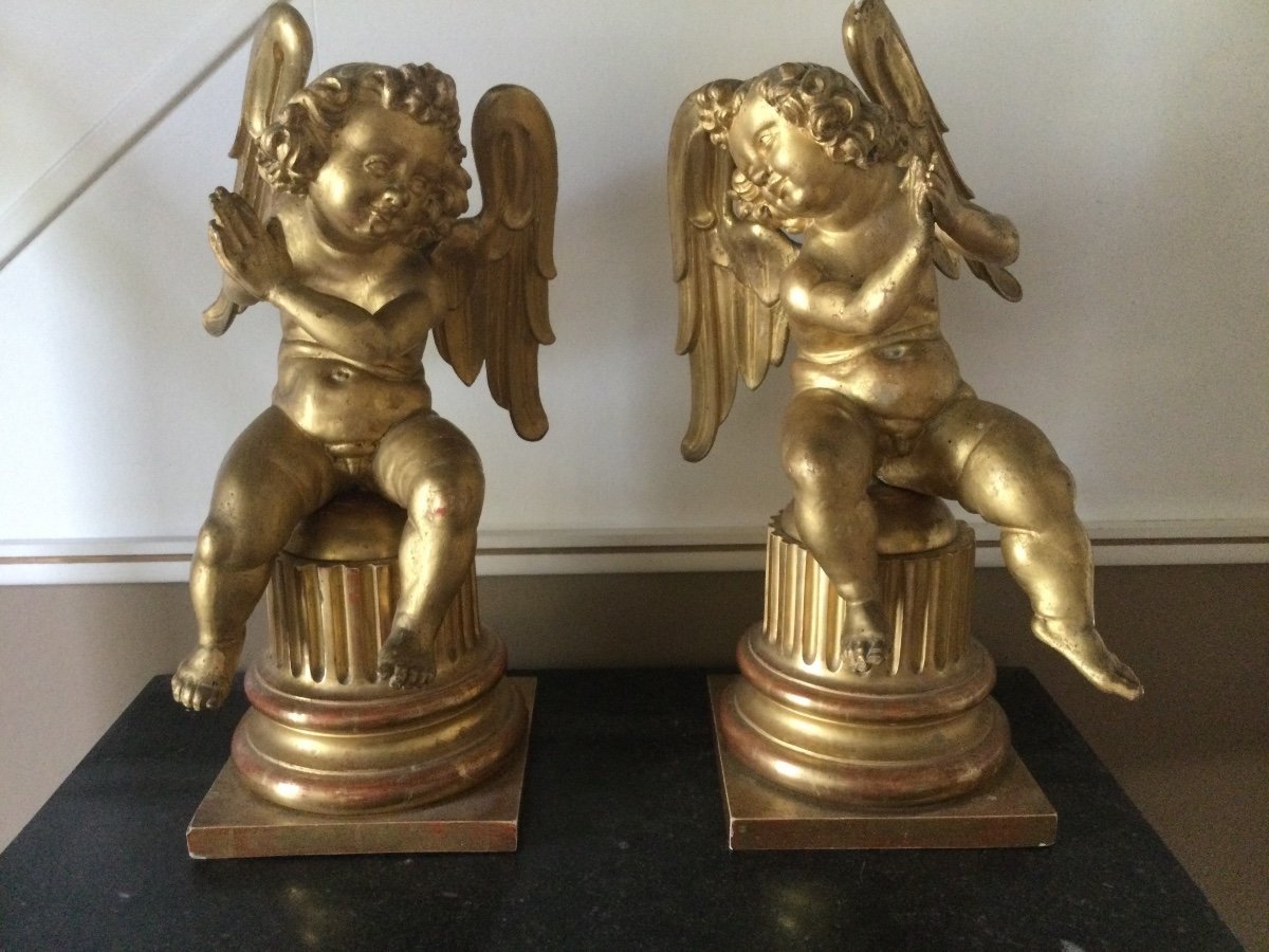 Large Pair Of Cupids In Golden Wood, 18th Century