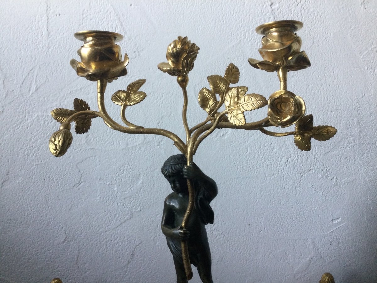 Candelabra In Gilt And Patinated Bronze Putti Holding A Bouquet Of Roses-photo-4