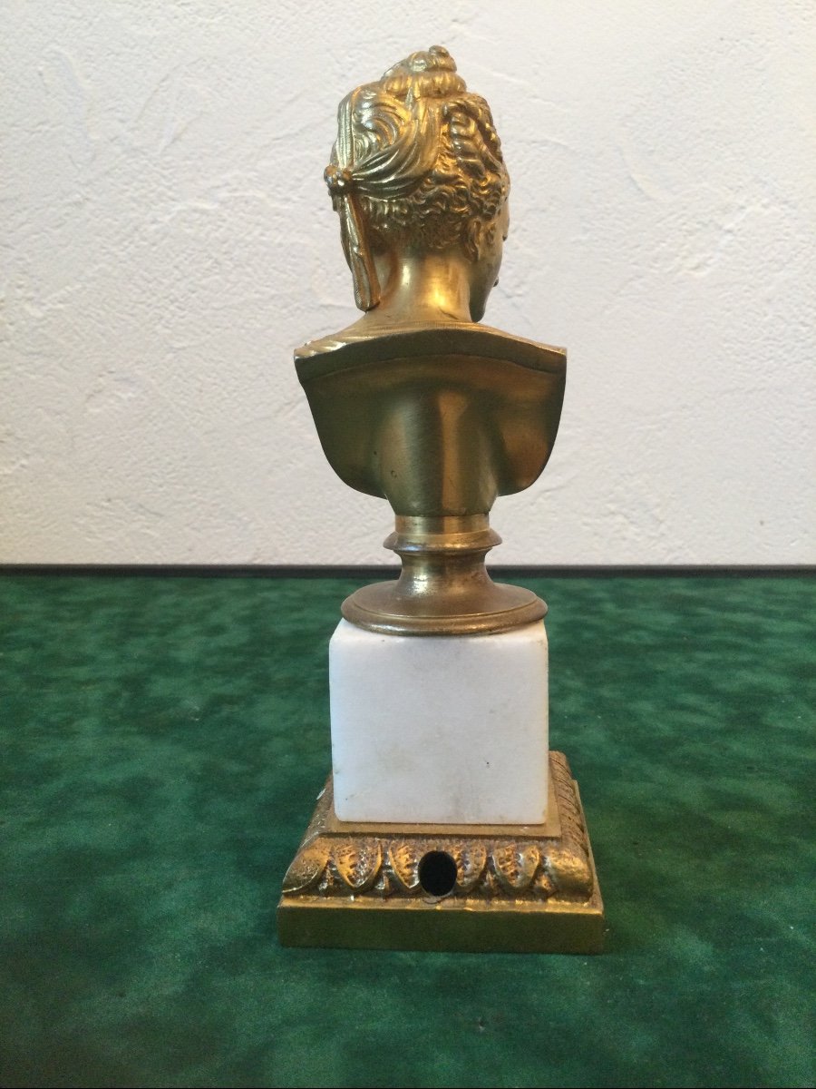 Bust Of An Elegant Gilt Bronze-photo-4