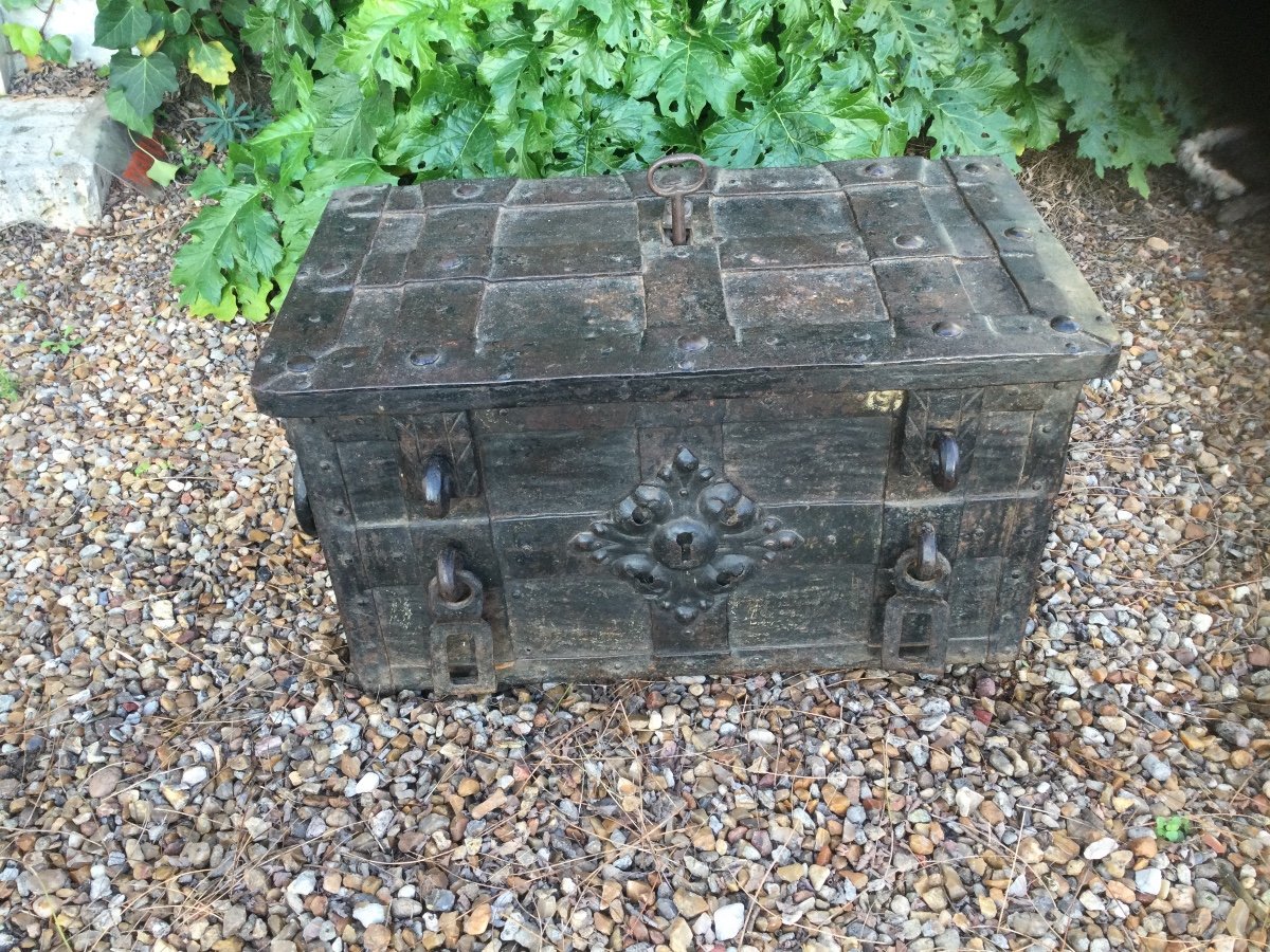 Nuremberg Chest Said From Corsair 17th Century