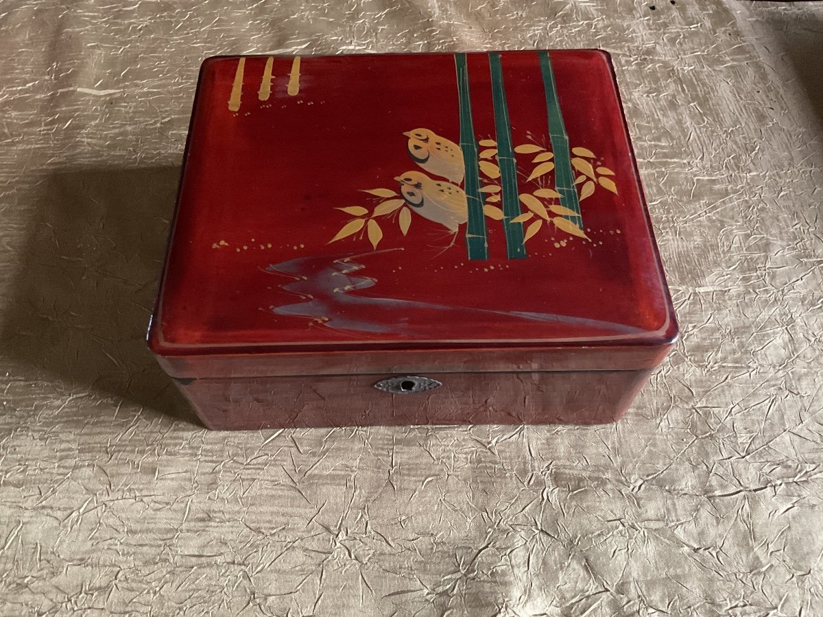 19th Century Japanese Lacquer Box -photo-4