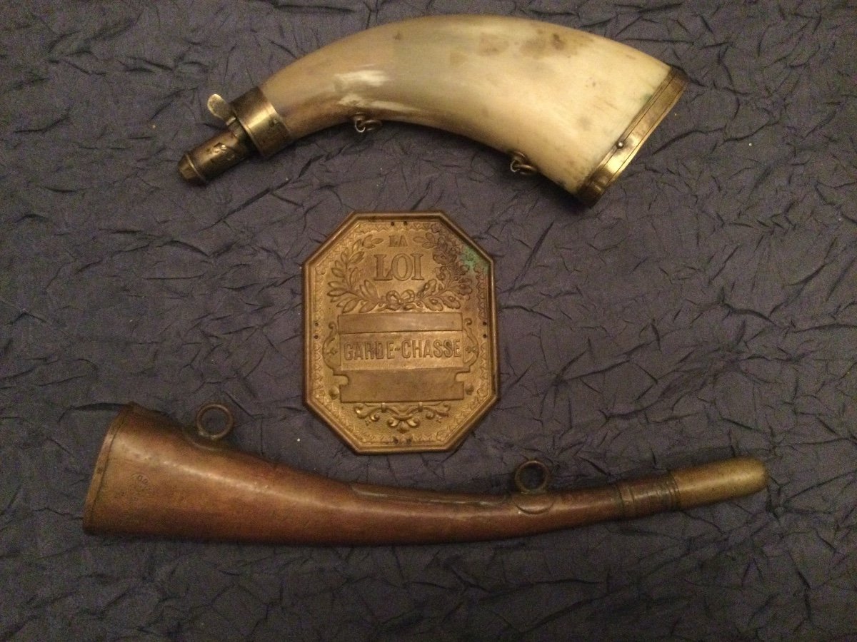 Hunting Guard Plate, Powder Pear, Call Horn