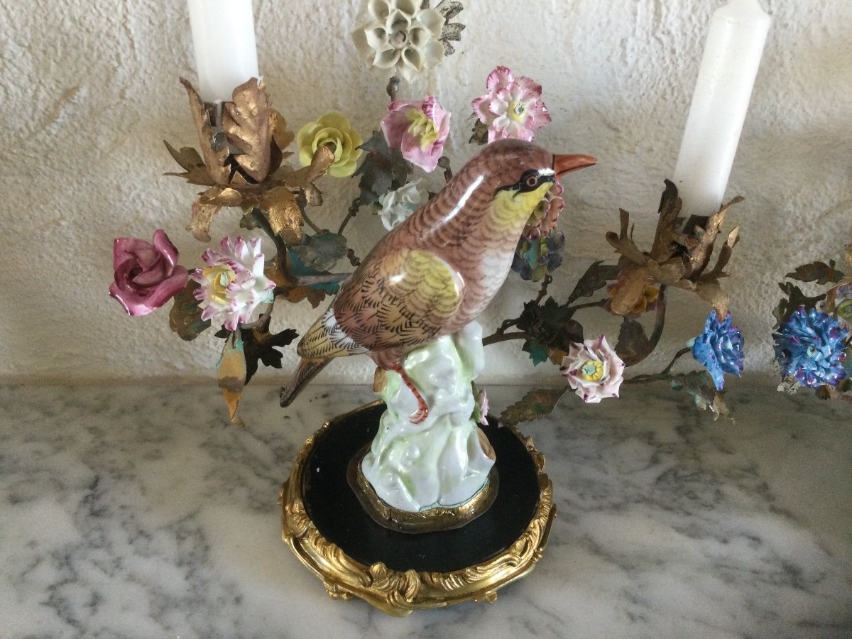 Paire De Candélabres Aux Oiseaux Et Fleurs En Porcelaine De Saxe-photo-3