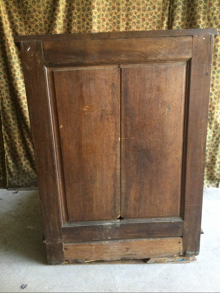 18th Century Walnut Oratory-photo-3