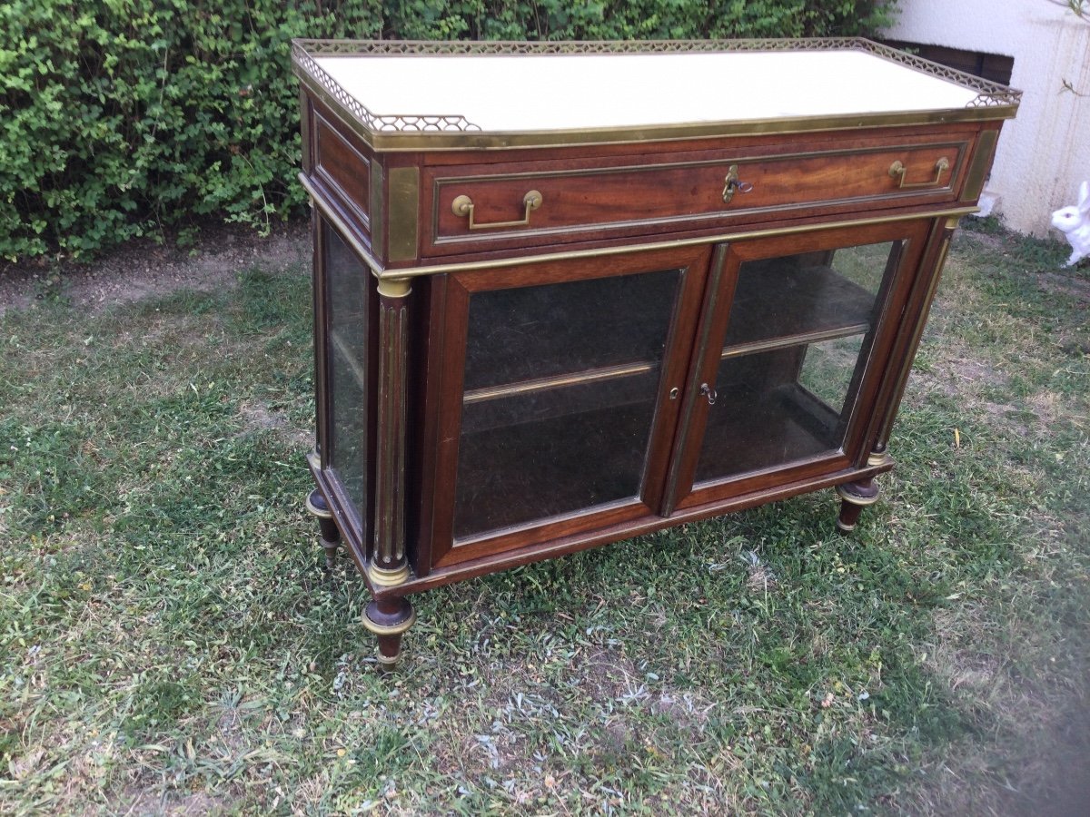 Low Showcase In Mahogany And Bronze Glazed On Three Sides