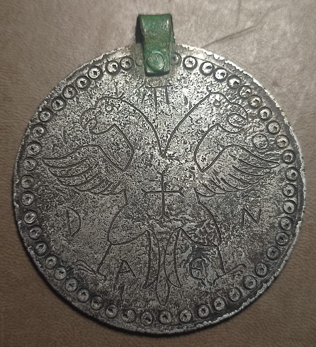 Médaillon Templier En Argent, Avec Aigle Bicéphale Et Croix Templière.-photo-1