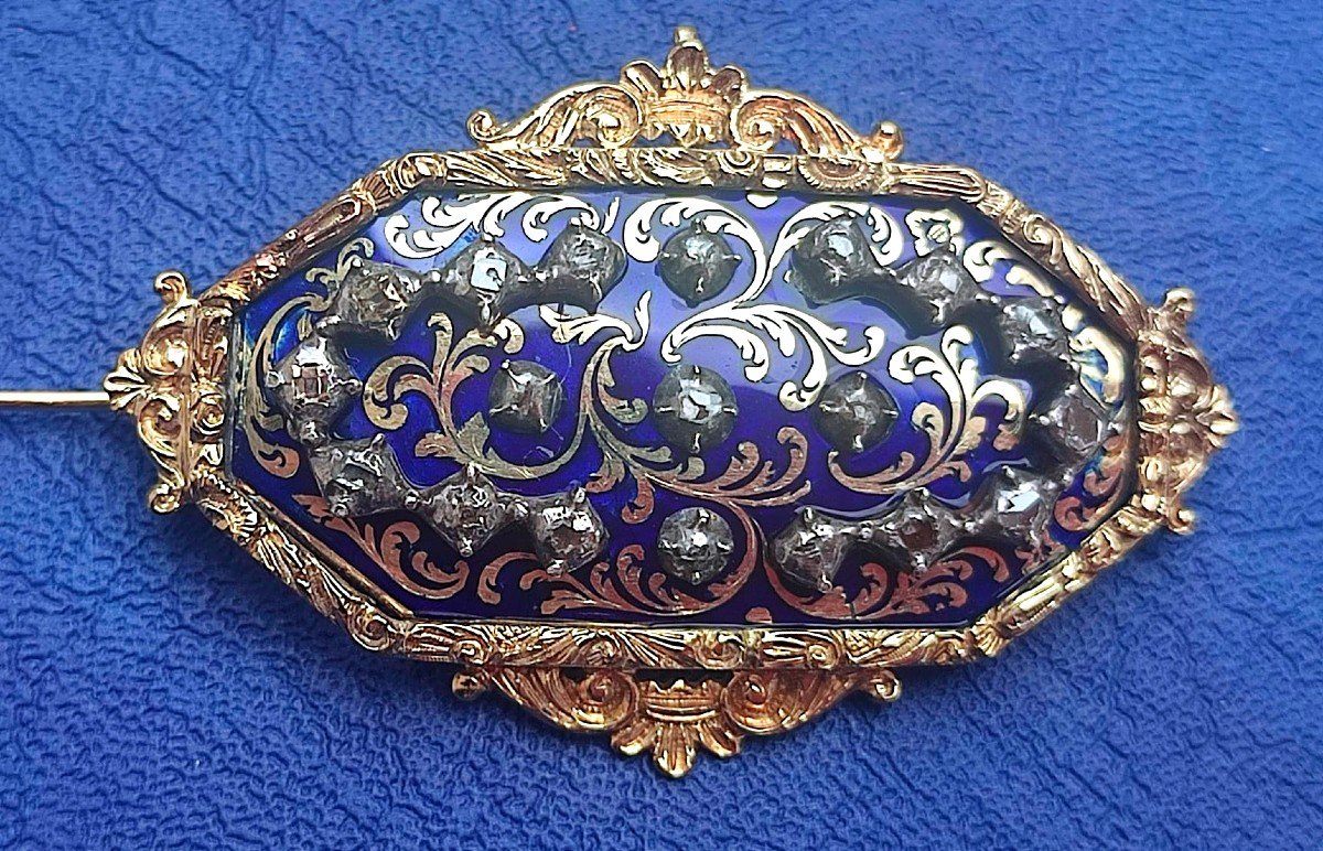 Broche Louis XVI Française En émail Bleu Et Brillants Taille Mazarine