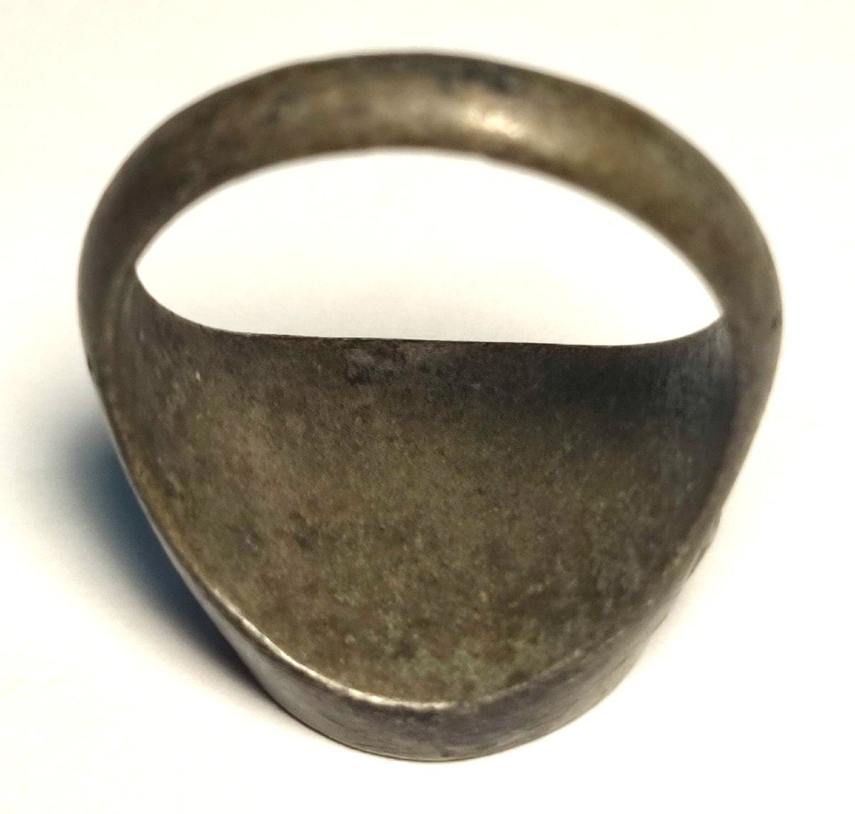 Très Rare Bague Templière En Argent, Avec La Croix Vernie En émail Rouge Sur Fond Blanc XIII S.-photo-4