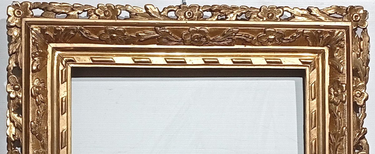 Flemish Louis XV Oak Frame, Carved With Floral Motifs And Gilded. External Light Cm. 27x33.  -photo-3