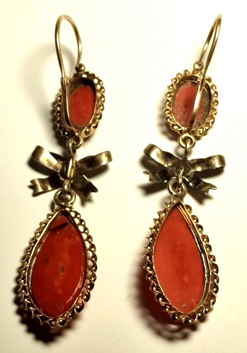 Boucles d'oreilles Trapanese avec camées de corail sculptés et or. Sicile, milieu du XVIIIe  -photo-3