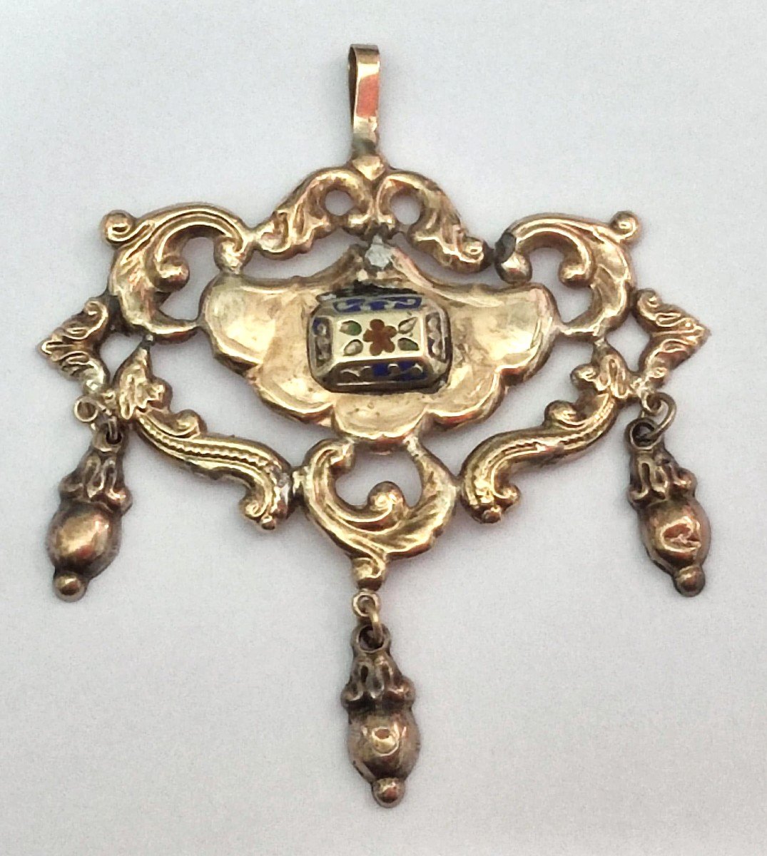  Pendentif Bourbon pour collier en or et émaux du XVIIIe siècle. Sicile vers 1780-photo-2