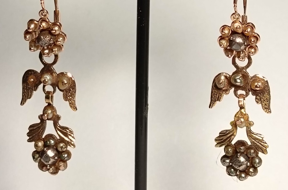 Sicilian Earrings In Gold, Pearls And Three-piece Diamonds, Late 18th And Early 19th Century