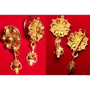 18th Century Sicilian Gold Earrings With Garnets. Hallmarks In The Stem And Pendants.