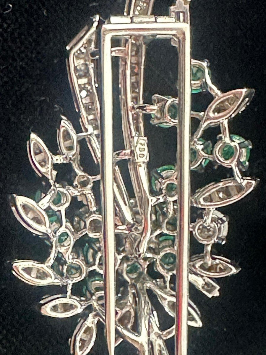 Diamond And Emerald Brooch In 18ct Gold-photo-3
